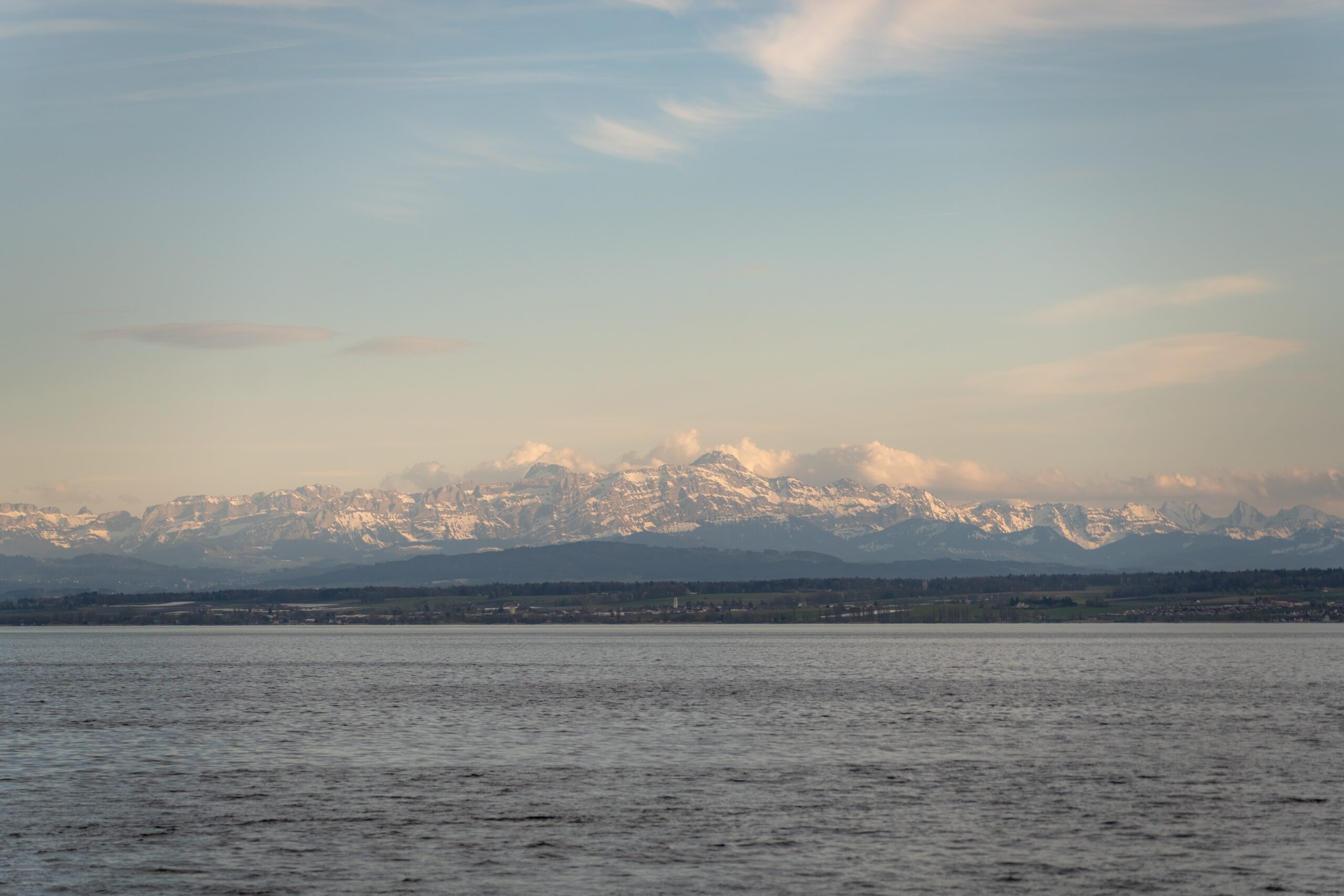 Hochzeitslocation am See mit Alpenpanorama