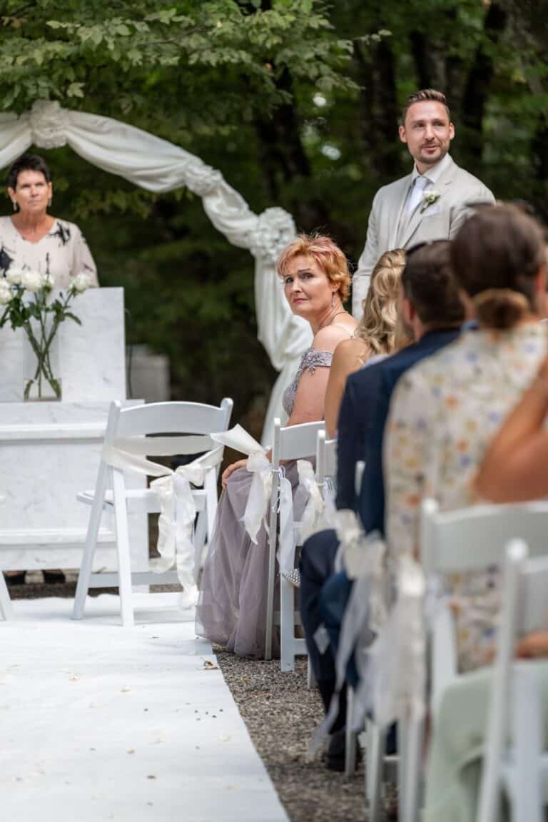 03220-florian-knusper-hochzeitsfotograf-wuerzburg-trauung-im-freien-Villa Oriental