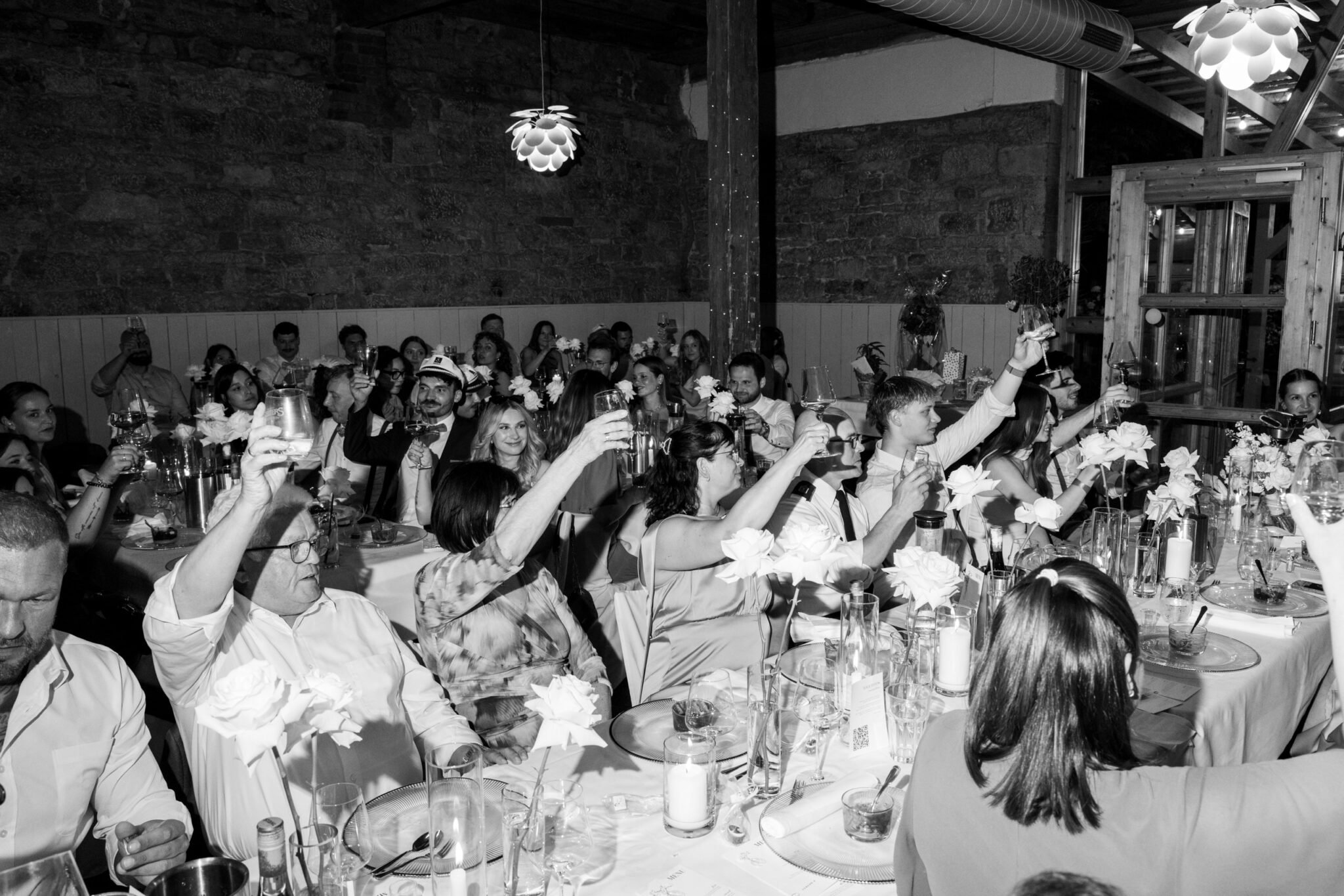 05366 2 florian knusper hochzeitsfotograf hochzeitsfeier im festsaal winzerhof stahl 1
