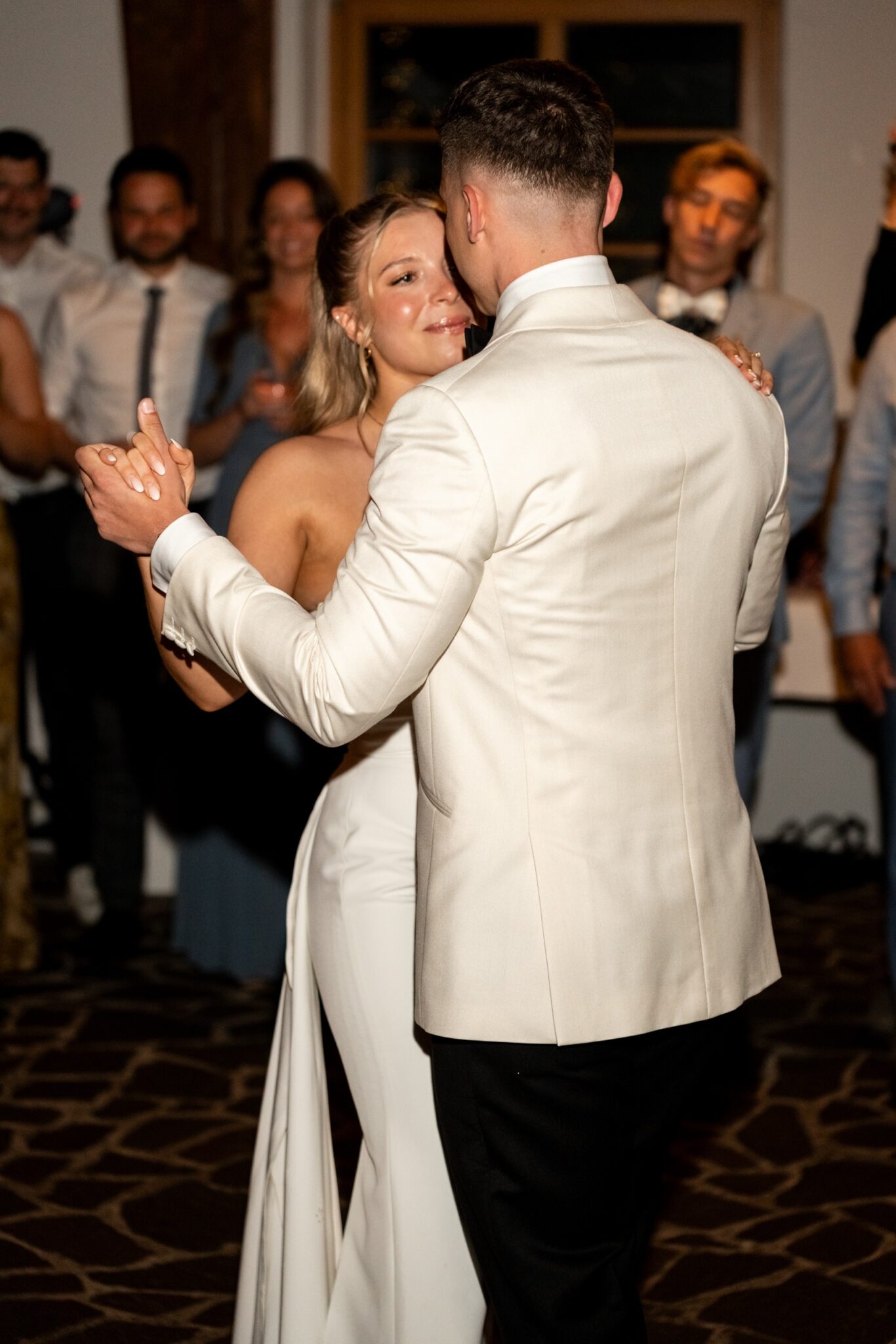 05789 florian knusper hochzeitsfotograf brautpaar hochzeitstanz abendfeier winzerhof stahl