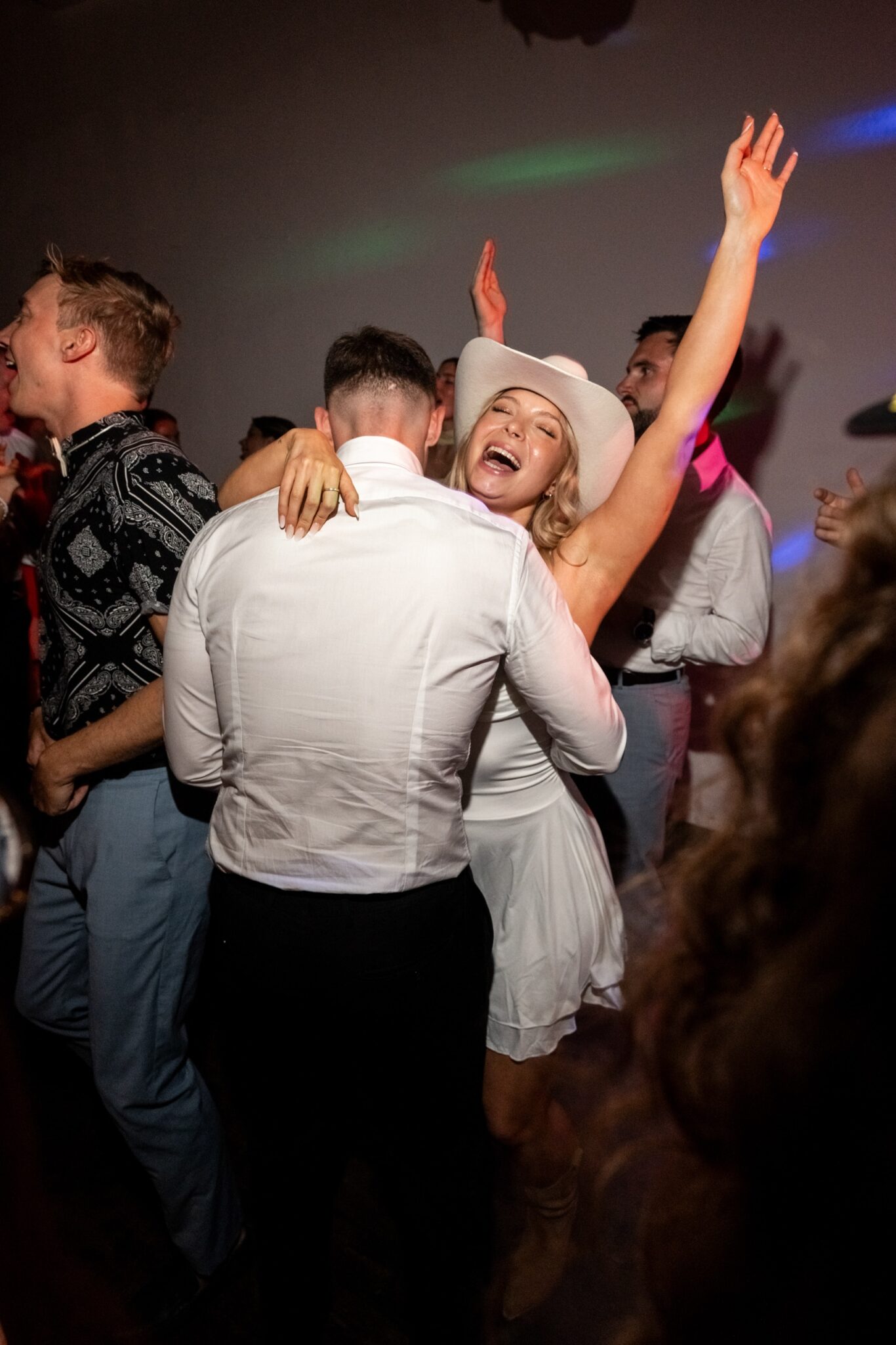 05971 florian knusper hochzeitsfotograf hochzeitsfeier tanzflaeche party winzerhof stahl