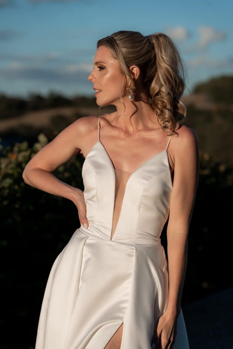 06112-florian-knusper-hochzeitsfotograf-wuerzburg-braut-im-freien-Villa Oriental