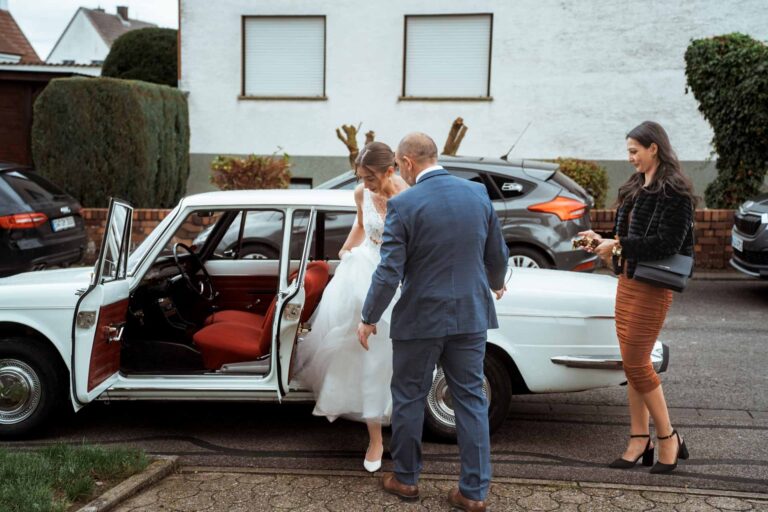 Hochzeit Schloss Zeilitzheim Freie Trauung Hochzeitsfotograf Würzburg Florian Knusper First Look Fotoshooting Fotograf für LGBTQ Hochzeit