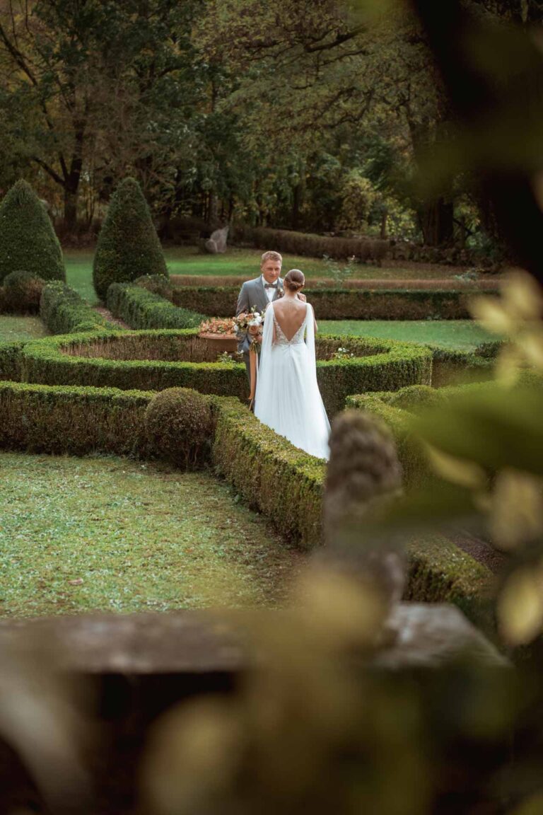 Hochzeit Schloss Zeilitzheim Freie Trauung Hochzeitsfotograf Würzburg Florian Knusper First Look Fotoshooting Fotograf für LGBTQ Hochzeit