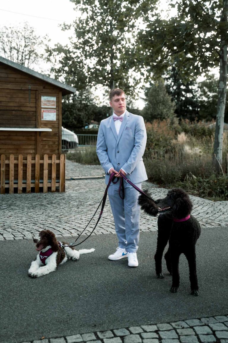 Hochzeit Stadtbalkon Kitzingen Freie Trauung Gleichgeschlechtliche Ehe LGBTQ Hochzeitsfotograf Würzburg Florian Knusper First Look Fotoshooting