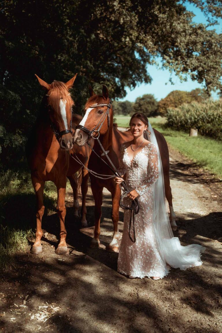 Hochzeit Hannover Steinhuder Meer Freie Trauung Hochzeitsfotograf Würzburg Florian Knusper First Look Pferde Fotoshooting