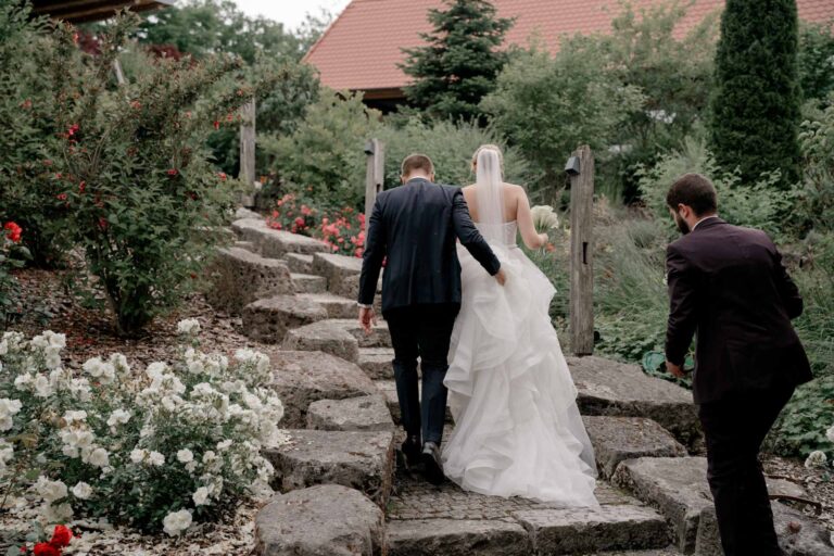 Hochzeit Brückenbaron Freie Trauung Hochzeitsfotograf Würzburg Florian Knusper First Look Fotoshooting