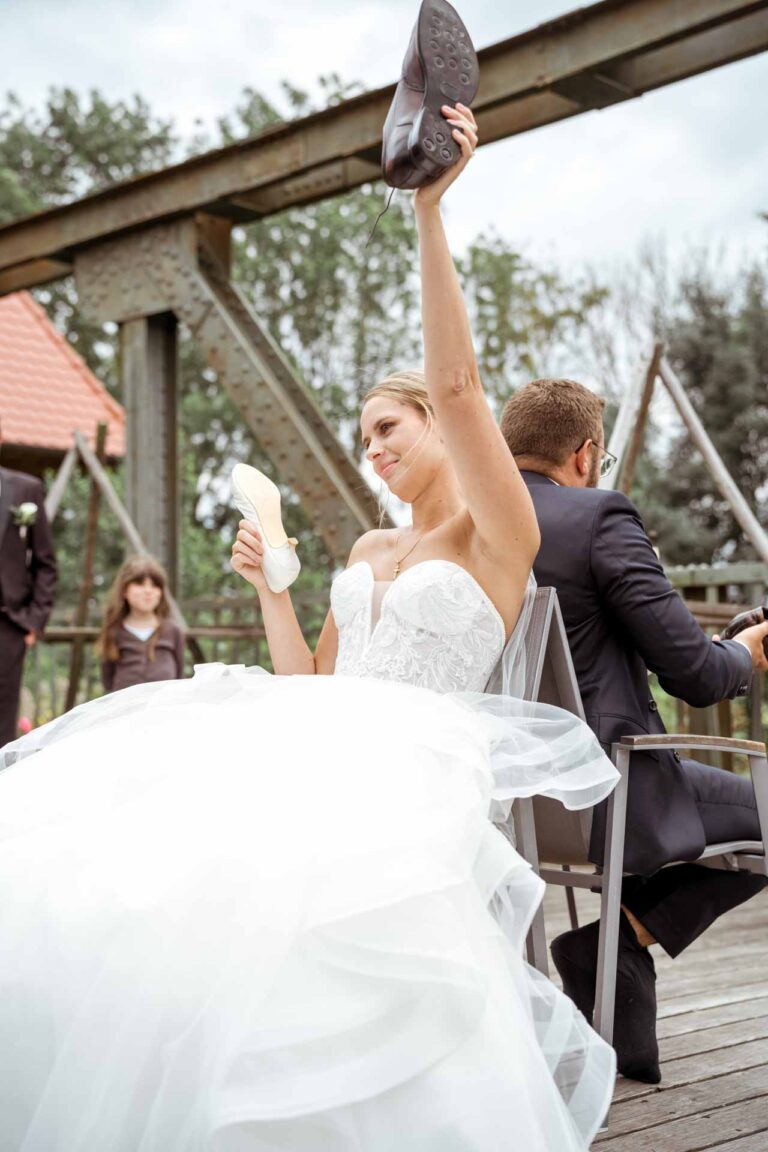 Hochzeit Brückenbaron Freie Trauung Hochzeitsfotograf Würzburg Florian Knusper First Look Fotoshooting