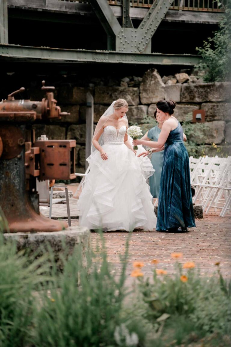 Hochzeit Brückenbaron Freie Trauung Hochzeitsfotograf Würzburg Florian Knusper First Look Fotoshooting