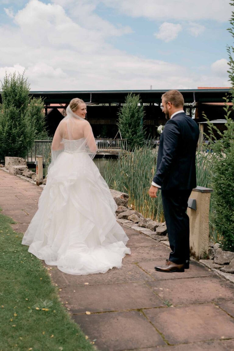 Hochzeit Brückenbaron Freie Trauung Hochzeitsfotograf Würzburg Florian Knusper First Look Fotoshooting