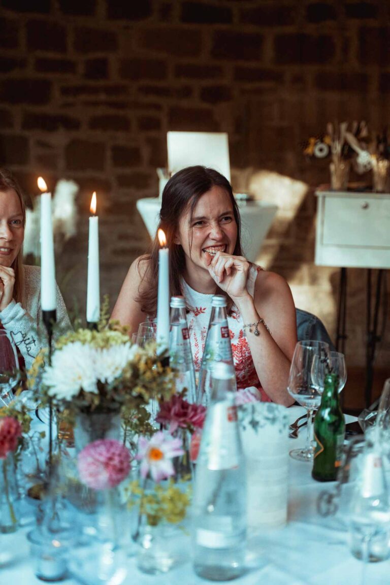 Hochzeit Gut Wöllried Freie Trauung Gleichgeschlechtliche Ehe LGBTQ Hochzeitsfotograf Würzburg Florian Knusper First Look Fotoshooting