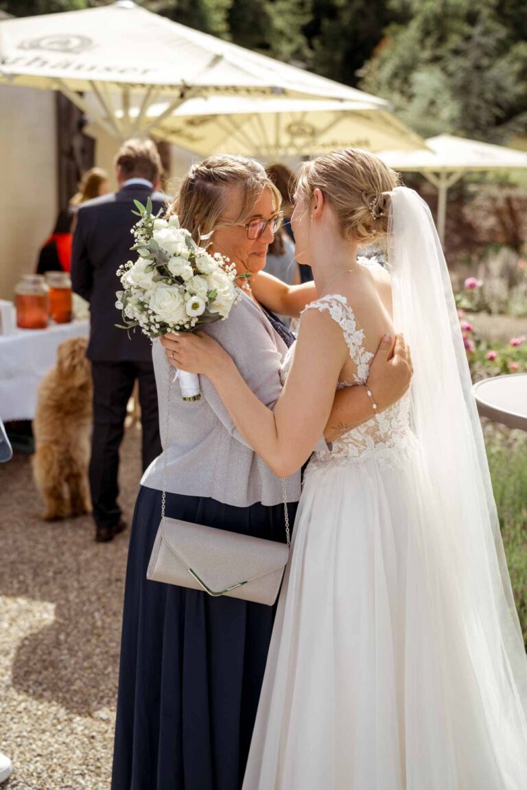 Hochzeit The Oriental Freie Trauung Hochzeitsfotograf Würzburg Florian Knusper First Look Fotoshooting Fotograf für LGBTQ Hochzeit