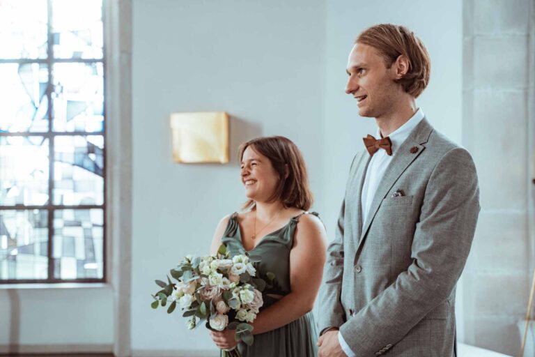 Hochzeit Vogelsburg Volkach Freie Trauung Hochzeitsfotograf Würzburg Florian Knusper First Look Fotoshooting Fotograf für LGBTQ Hochzeit