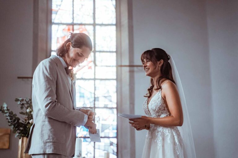 Hochzeit Vogelsburg Volkach Freie Trauung Hochzeitsfotograf Würzburg Florian Knusper First Look Fotoshooting Fotograf für LGBTQ Hochzeit