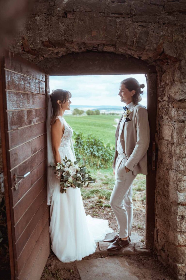 Hochzeit Vogelsburg Volkach Freie Trauung Hochzeitsfotograf Würzburg Florian Knusper First Look Fotoshooting Fotograf für LGBTQ Hochzeit