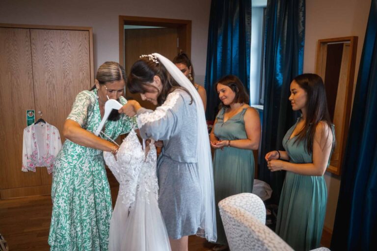 Hochzeit Vogelsburg Volkach Freie Trauung Hochzeitsfotograf Würzburg Florian Knusper First Look Fotoshooting Fotograf für LGBTQ Hochzeit