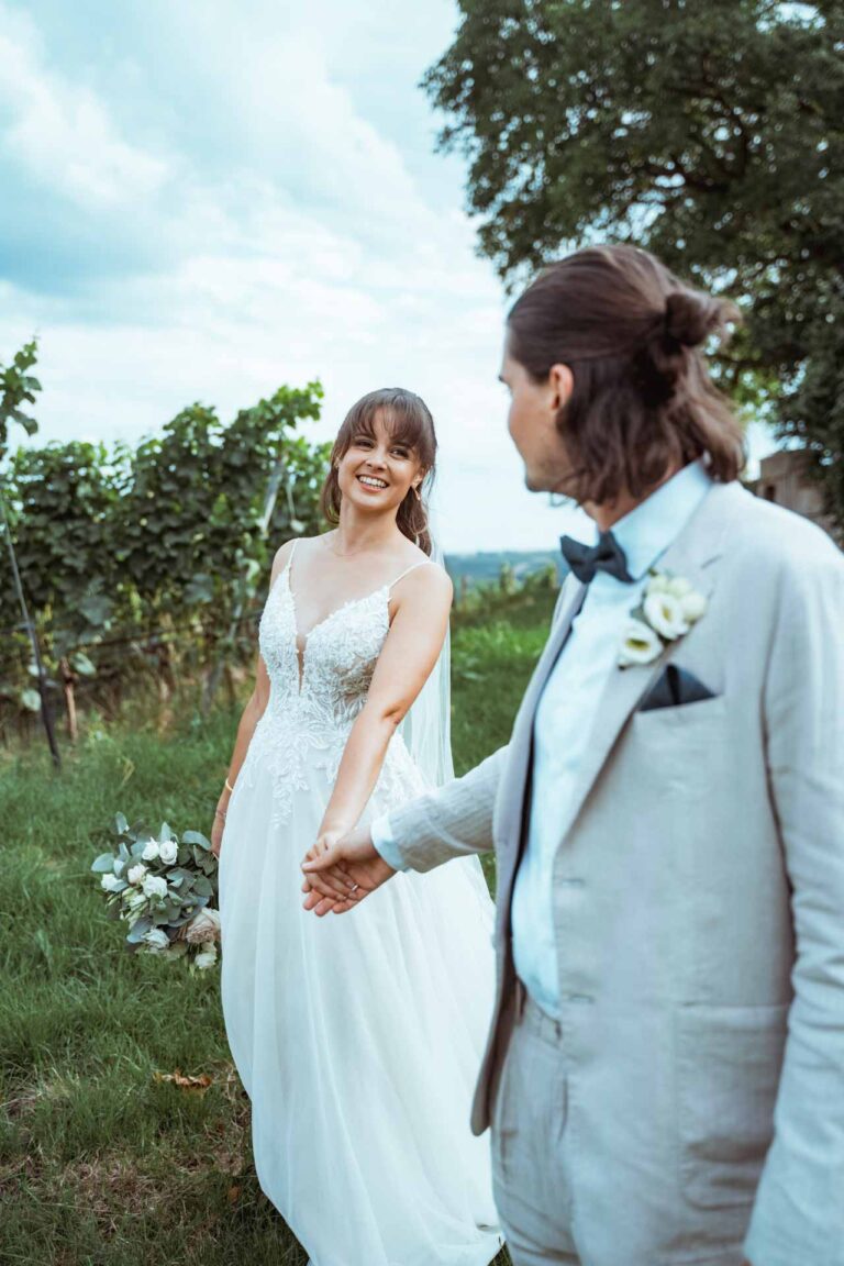 Hochzeit Vogelsburg Volkach Freie Trauung Hochzeitsfotograf Würzburg Florian Knusper First Look Fotoshooting Fotograf für LGBTQ Hochzeit