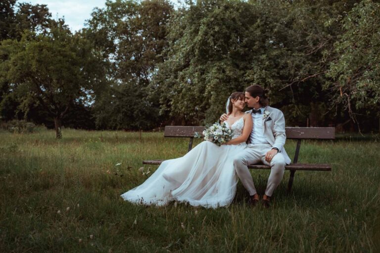 Hochzeit Vogelsburg Volkach Freie Trauung Hochzeitsfotograf Würzburg Florian Knusper First Look Fotoshooting Fotograf für LGBTQ Hochzeit