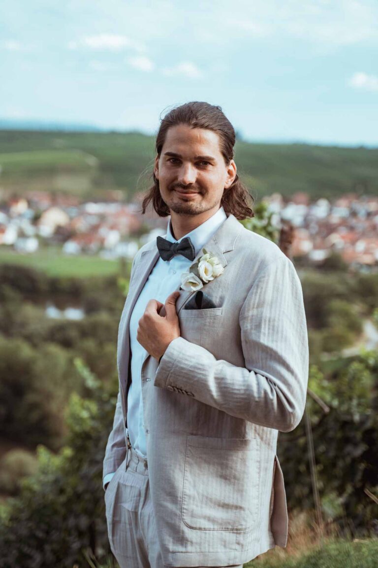 Hochzeit Vogelsburg Volkach Freie Trauung Hochzeitsfotograf Würzburg Florian Knusper First Look Fotoshooting Fotograf für LGBTQ Hochzeit