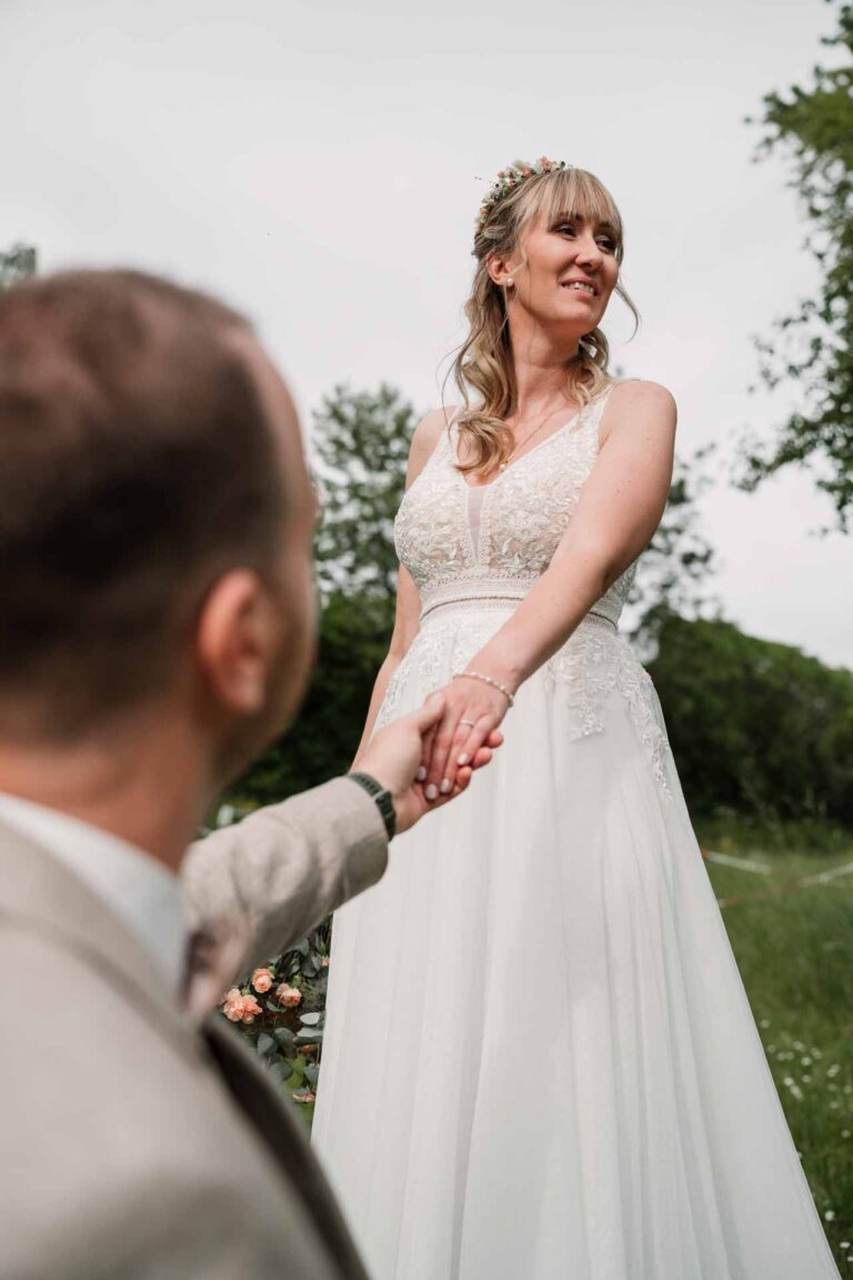 Hochzeit das Retz See Freie Trauung Gleichgeschlechtliche Ehe LGBTQ Hochzeitsfotograf Würzburg Florian Knusper First Look Fotoshooting