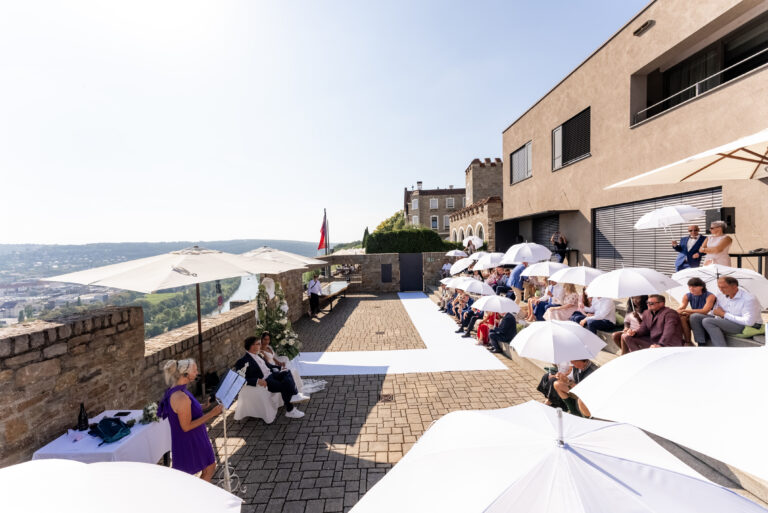 Wedding Photographer english speaking Hochzeit Freie Trauung Hochzeitsfotograf Steinburg Würzburg Florian Knusper First Look Fotoshooting_82