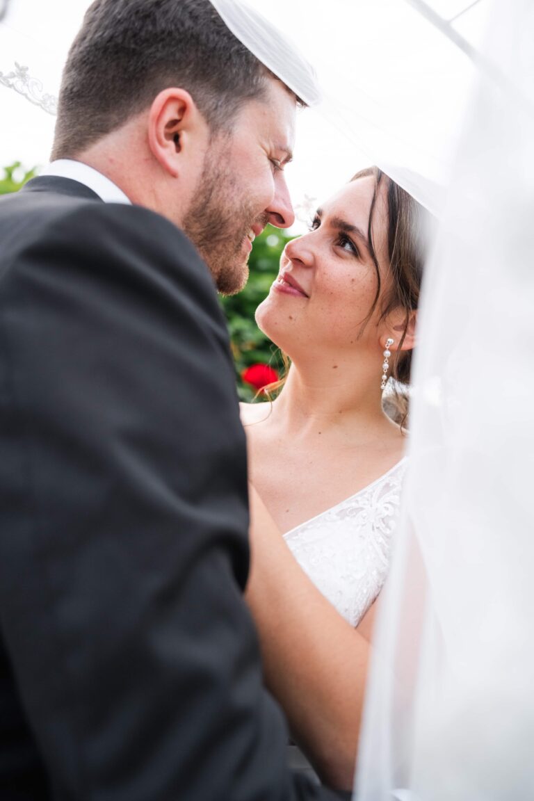 Wedding Photographer english speaking Latin Hochzeit Freie Trauung Hochzeitsfotograf Würzburg Florian Knusper First Look Fotoshooting_125