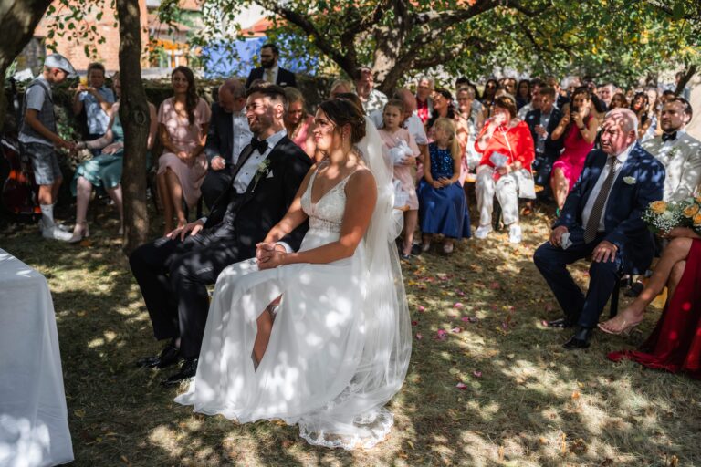 Wedding Photographer english speaking Latin Hochzeit Freie Trauung Hochzeitsfotograf Würzburg Florian Knusper First Look Fotoshooting_38