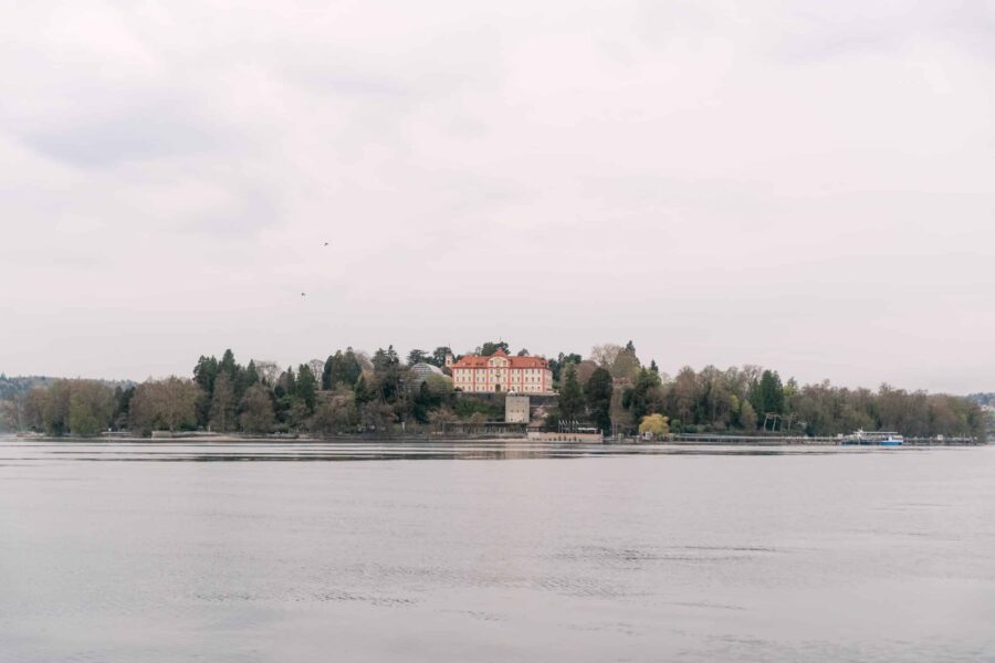 Schloss auf Seeinsel als Hochzeitslocation